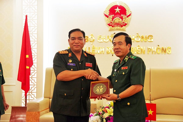 Xây dựng tuyến biên giới Việt Nam – Lào hòa bình, ổn định, hợp tác và phát triển