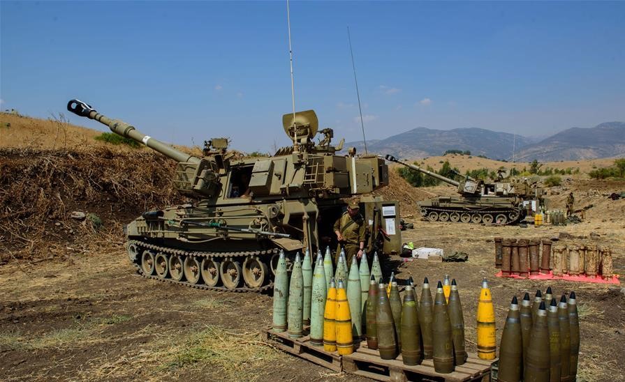 Israel cảnh báo sẵn sàng tấn công vào Lebanon