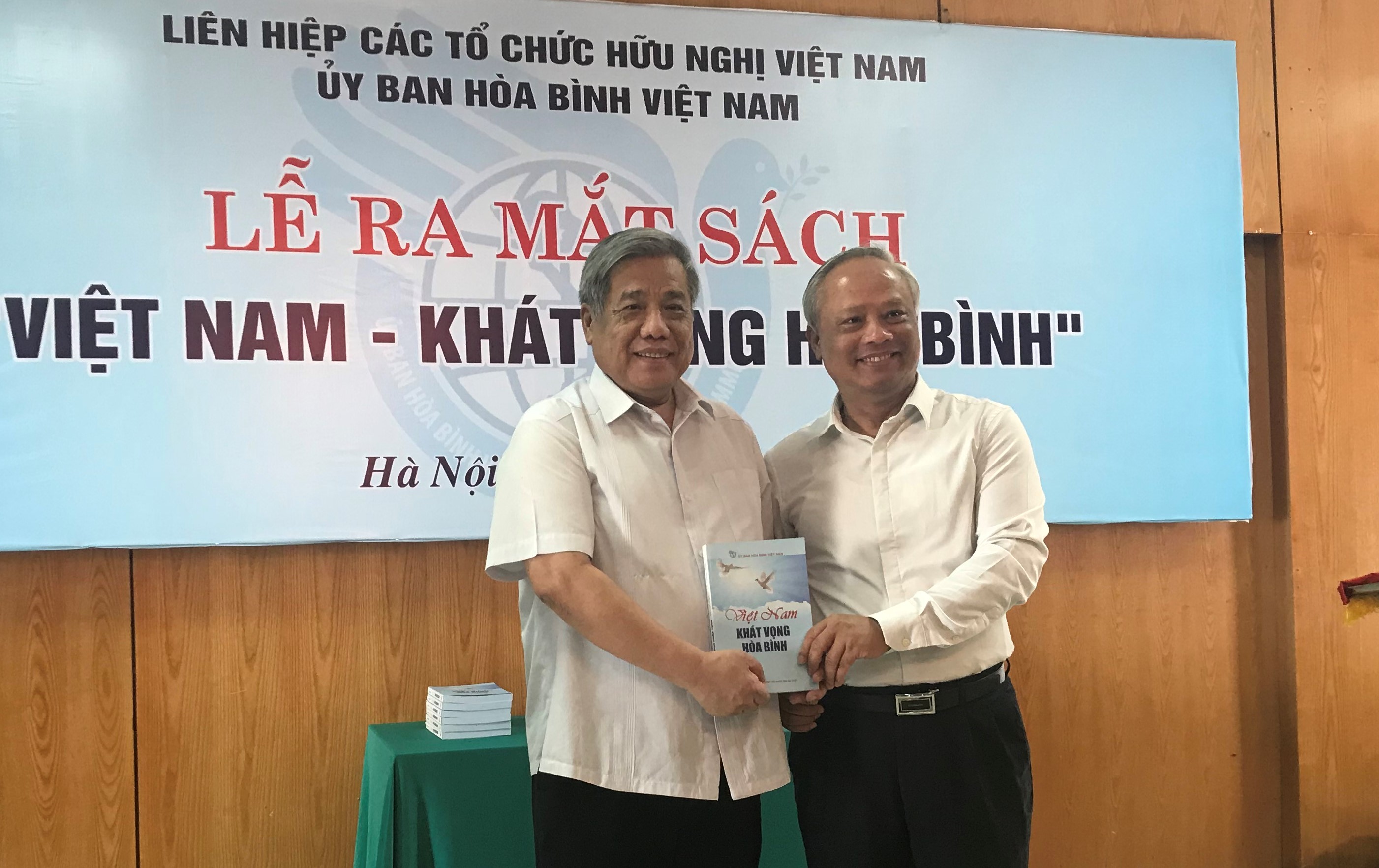 “Việt Nam – Khát vọng Hòa bình”