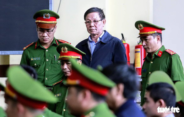 Ông Phan Văn Vĩnh tiếp tục bị khởi tố trong vụ kỳ án gỗ trắc