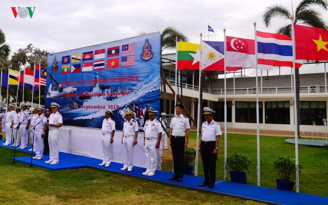 Thế giới tuần qua Mỹ và ASEAN lần đầu tiên diễn tập hải quân chung