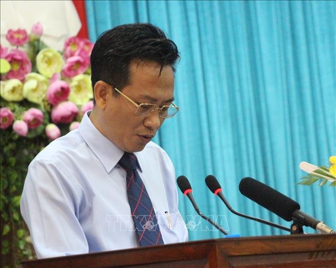 Cảnh cáo Giám đốc Sở Tài nguyên và Môi trường tỉnh An Giang