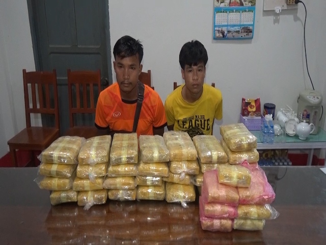 Chặt đứt đường dây vận chuyển hơn 200 000 viên ma túy vào Việt Nam