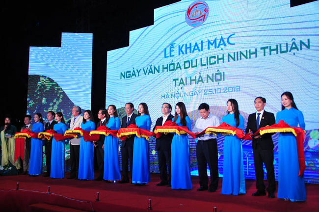 Tôn vinh và quảng bá văn hóa, du lịch Ninh Thuận tại Hà Nội