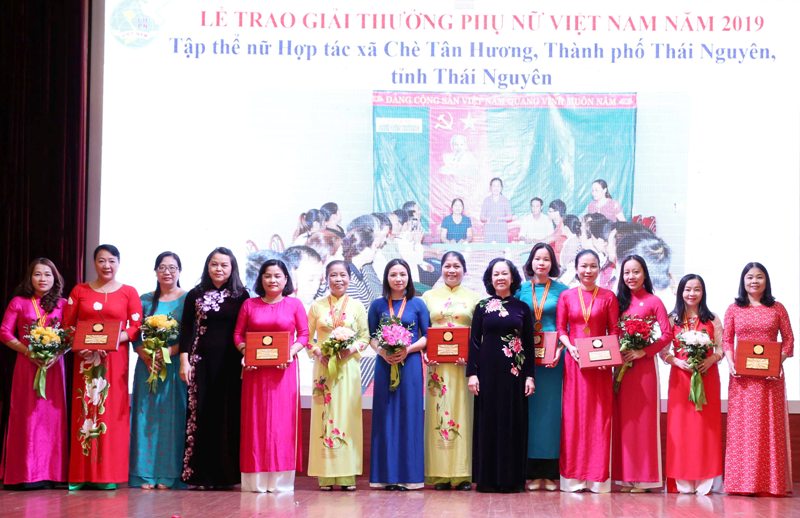 Tôn vinh 6 tập thể, 10 cá nhân tiêu biểu nhận giải thưởng Phụ nữ Việt Nam năm 2019