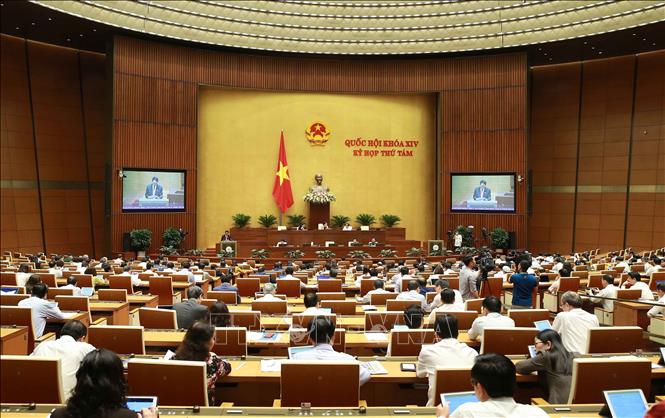 Kỳ họp thứ 8, Quốc hội khóa XIV Thông cáo báo chí số 6