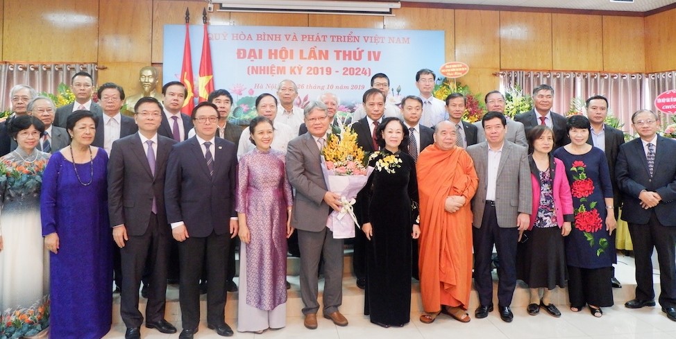 Tiếp tục đóng góp tích cực giữ vững hòa bình, ổn định, bảo vệ độc lập dân tộc, chủ quyền lãnh thổ và phát triển đất nước