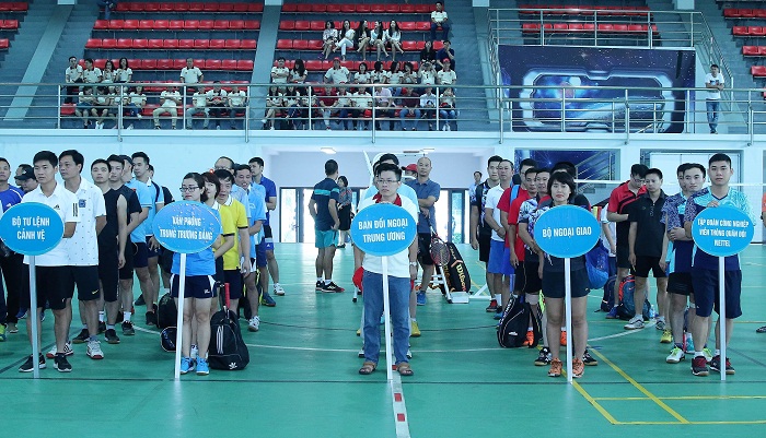 Giao lưu thể thao chào mừng 70 năm Ngày truyền thống Ban Đối ngoại Trung ương