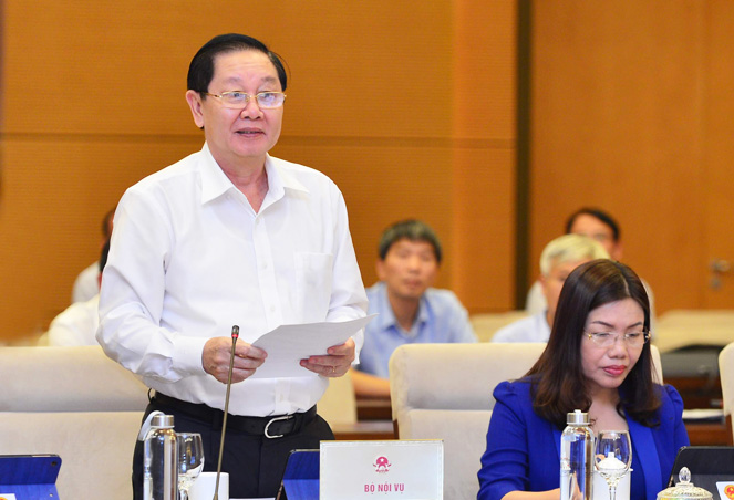 Thông qua 3 Nghị quyết về sắp xếp đơn vị hành chính