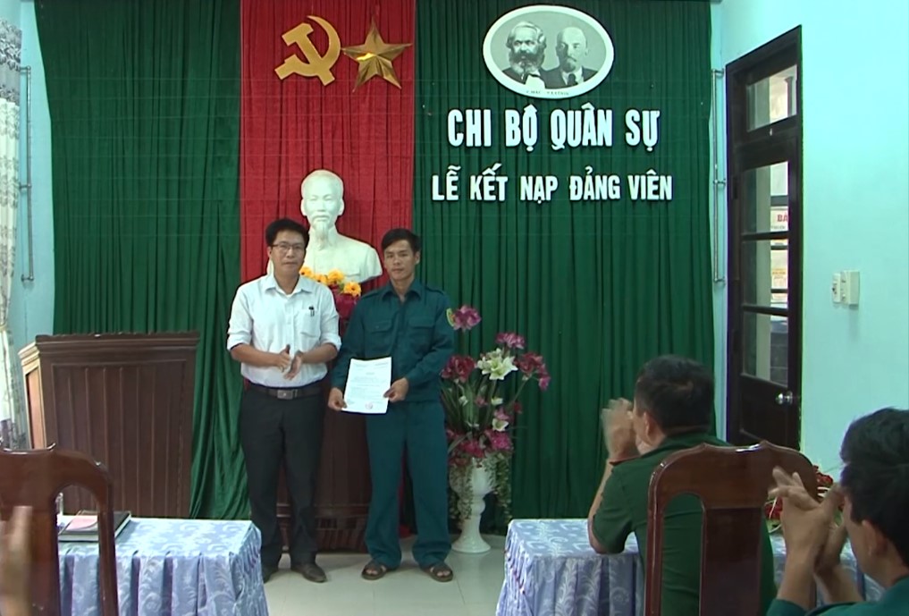 Thừa Thiên Huế quan tâm phát triển đảng trong lực lượng dân quân, tự vệ