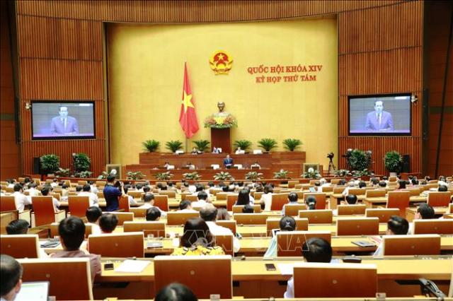Thông cáo báo chí số 03 Kỳ họp thứ 8, Quốc hội khóa XIV