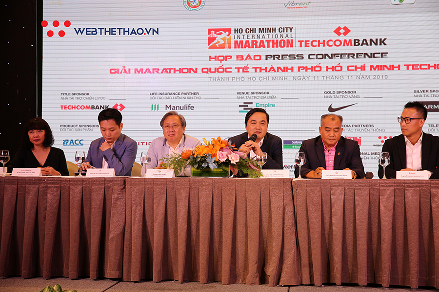 13 000 vận động viên tham dự giải Marathon Quốc tế