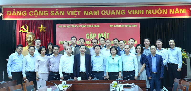 Đưa thông tin chính thống về Việt Nam đến cộng đồng quốc tế và kiều bào