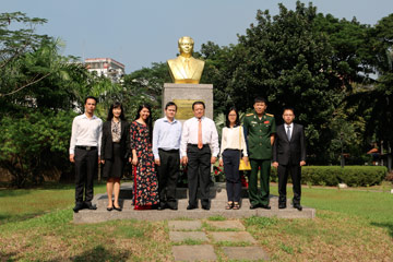 Vietnamese Embassy in the Philippines congratulates Laos’ National Day