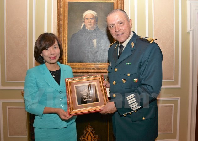 Mexico wants to expand defence ties with Vietnam