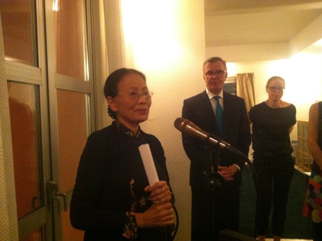 Vietnamese poet wins Cikada Award 2015