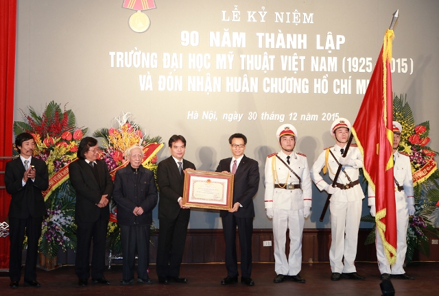 Vietnam University of Fine Arts presented Ho Chi Minh Order