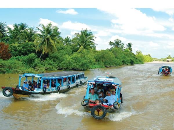 Vinh Long’s ecotourism enjoys New Year’s upbeat record