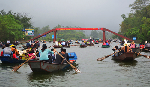 Pilgrims to Huong pagoda to get free Wi-fi