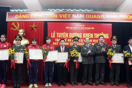 Public security sector honors best coaches, athletes in 2015