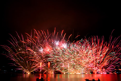 Ly Son permitted fireworks display on Tet’s Eve