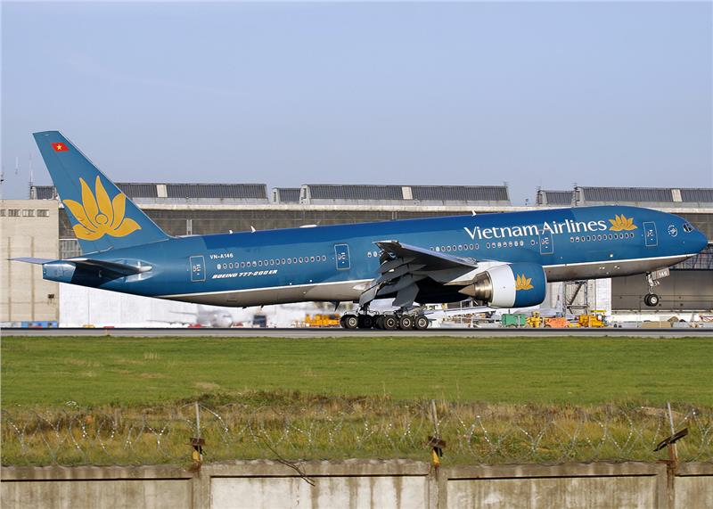 Vietnam Airlines increases flights for 2016 traditional lunar new year