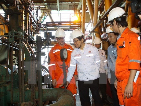 Oil and gas sector should build stabilisation fund President