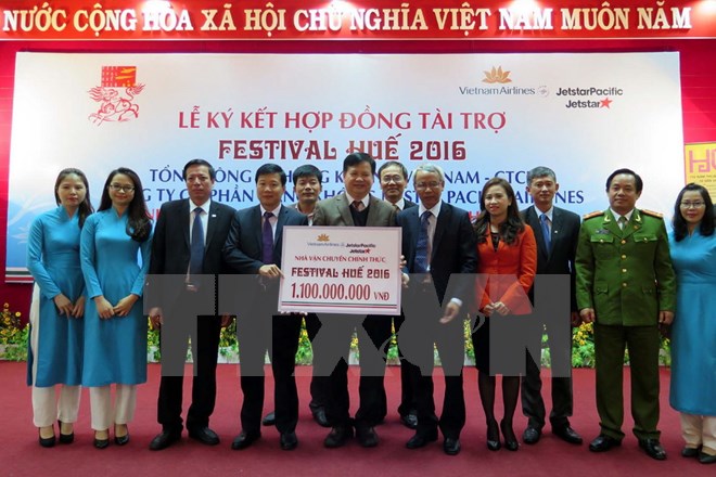 Domestic airlines contribute VND1 1 billion to Hue Festival 2016