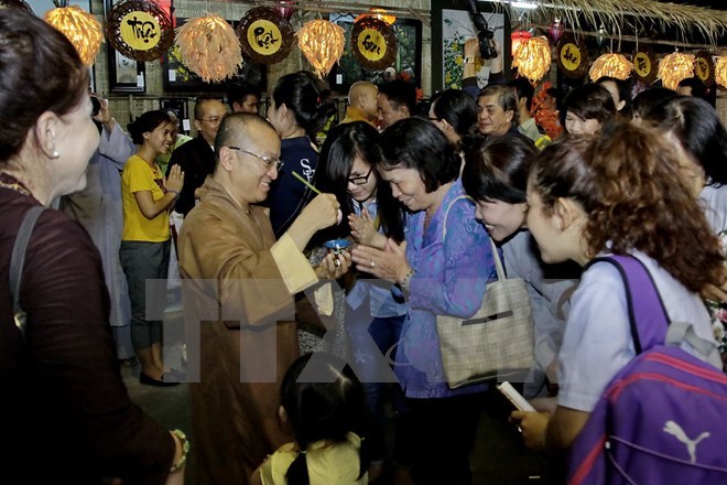 Festival highlights national culture, Buddhism