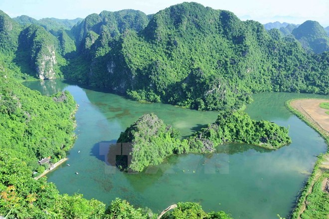 Hollywood crew to shoot in Vietnam
