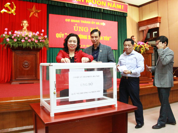 Hanoi Party Committee raises nearly VND280 million for Spratly islands
