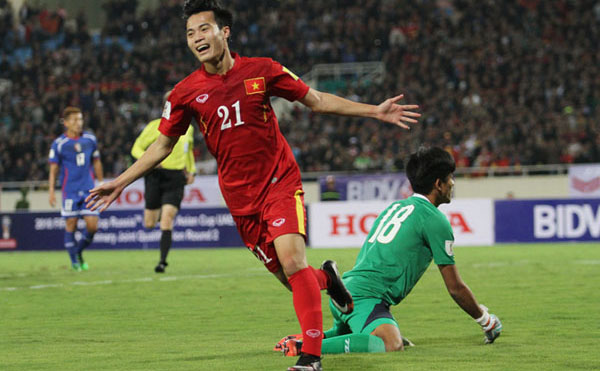 Vietnam national football team leaves for Iran