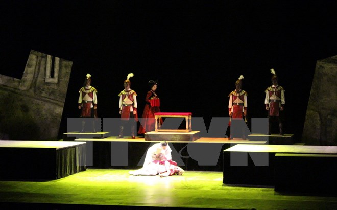 Vietnamese artists perform Shakespeare’s Hamlet in Singapore