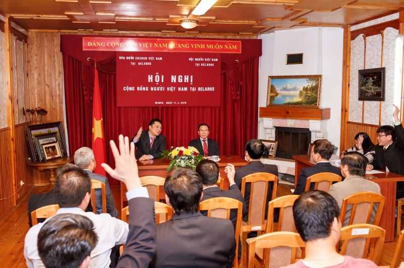 New executive board of Overseas Vietnamese Association in Belarus makes debut