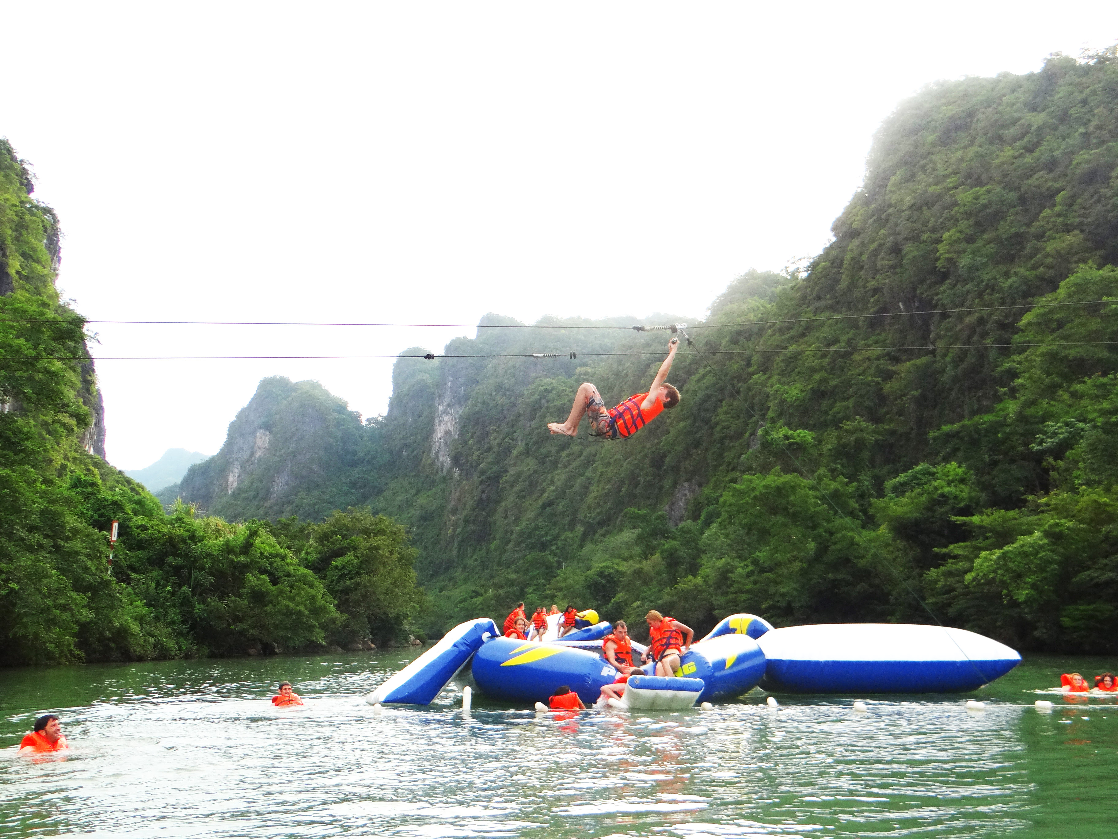 Quang Binh tourism promoted in Hanoi