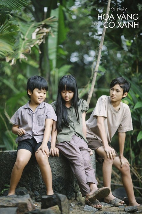 “Yellow flowers on the green grass” wins Toronto award