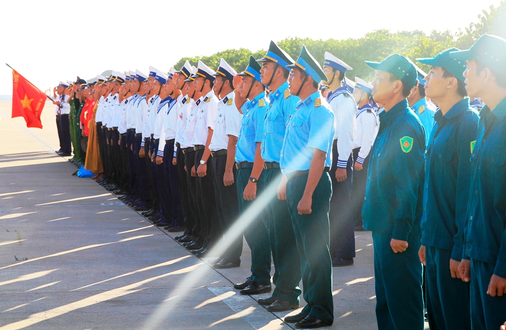 National flag saluting ceremony in Spratly islands
