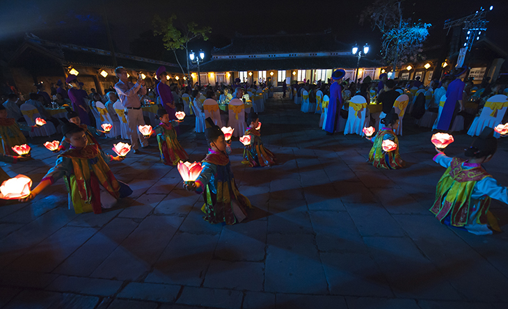 Royal feast at Hue Festival 2016