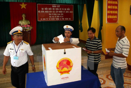 Soldiers and people on Truong Sa archipelago eager to cast votes early