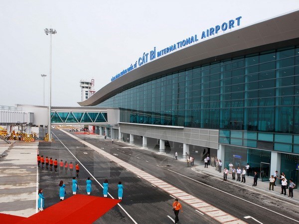 Foreign airlines add direct services to Vietnam this summer