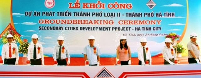 Ha Tinh starts construction of city development project