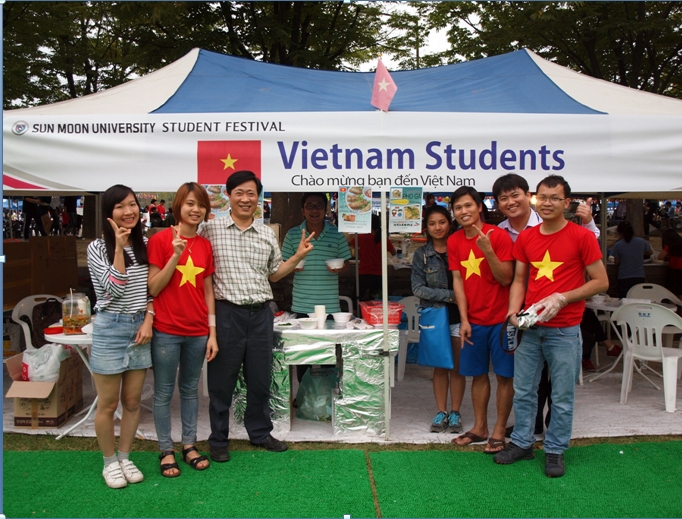 More than 137,600 Vietnamese people residing in RoK
