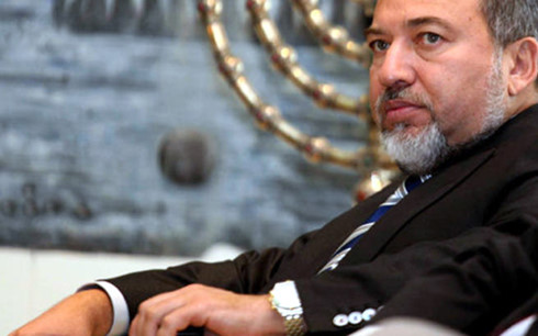 Avigdor Lieberman sworn as Defense Minister