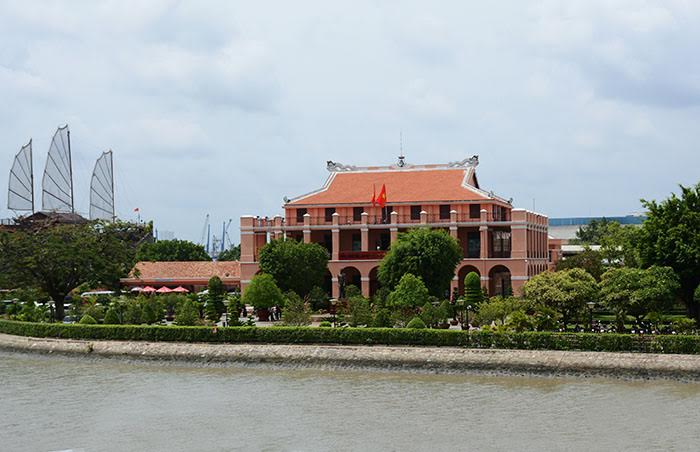 Nha Rong port