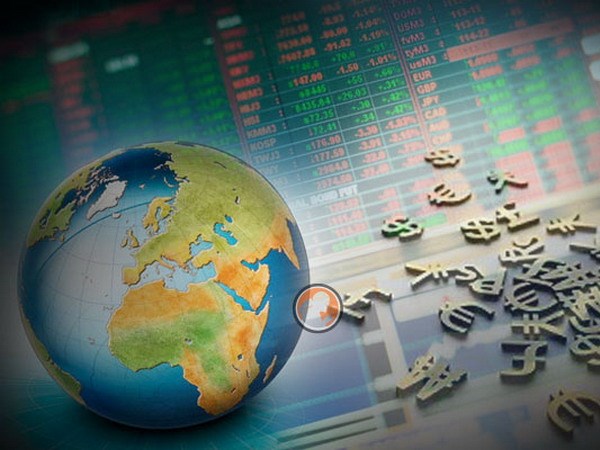 2016 global growth forecast to 2 4  World Bank