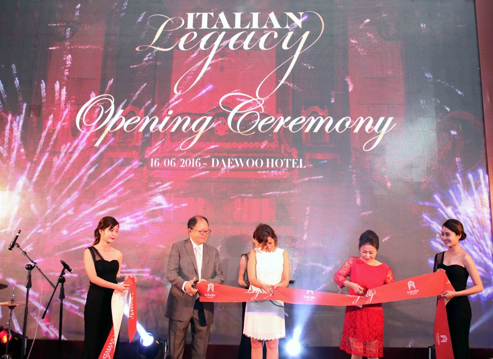 Italian furniture exhibition in Hanoi