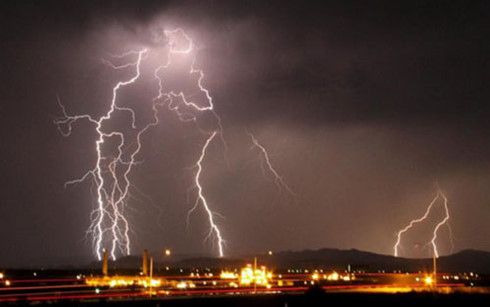 Nearly 100 killed by lightning in India