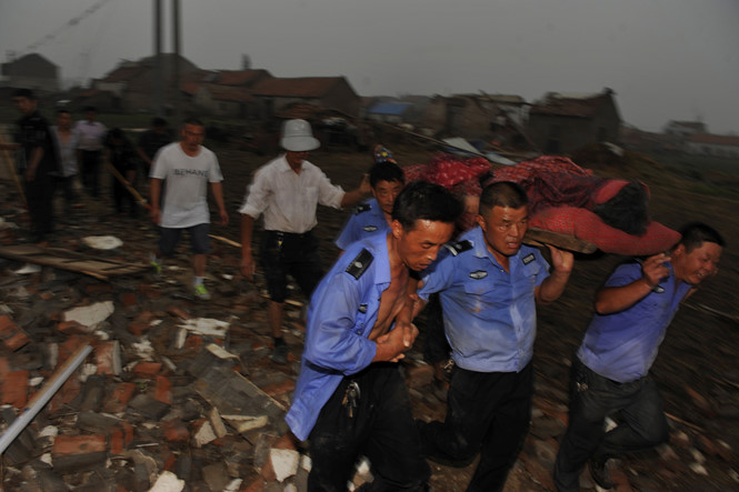 Tornado hits China, killing at least 78 people
