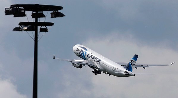 French vessel detects signals from crashed plane’s black box
