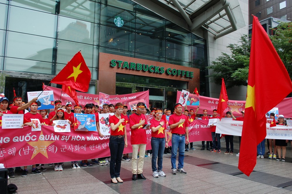Vietnamese people in Seoul march to protest China
